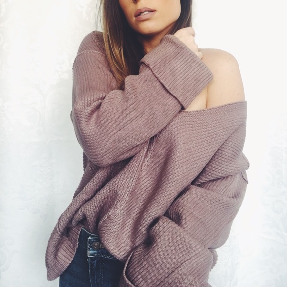 🆕Ana Mauve V Neck Knit Bell Sleeve Sweater - Picture 7 of 7